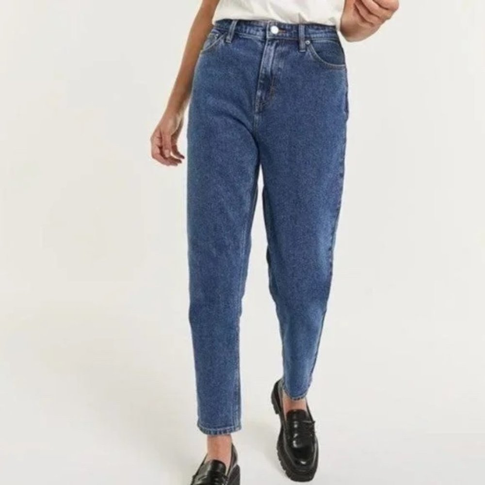 NWT Urban Outfitters BDG Mom Taper Leg Jeans